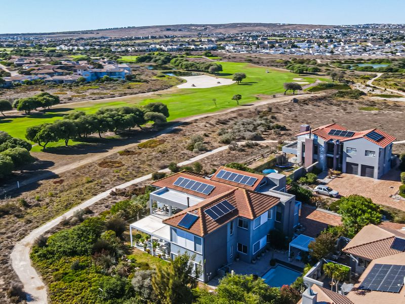 Quality throughout. - Photo 8