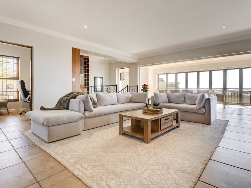 Executive Lagoon-View Home in Prestigious Location - Photo 5