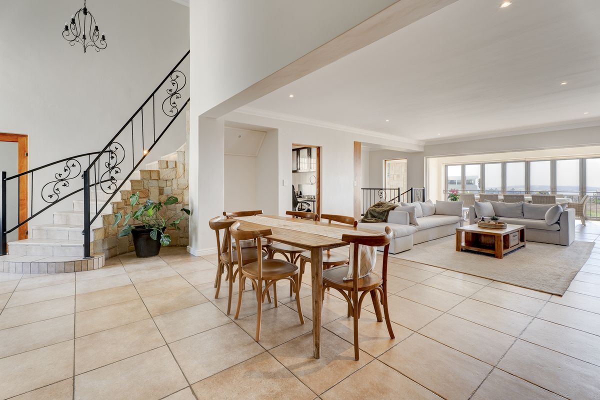 Executive Lagoon-View Home in Prestigious Location - Photo 4