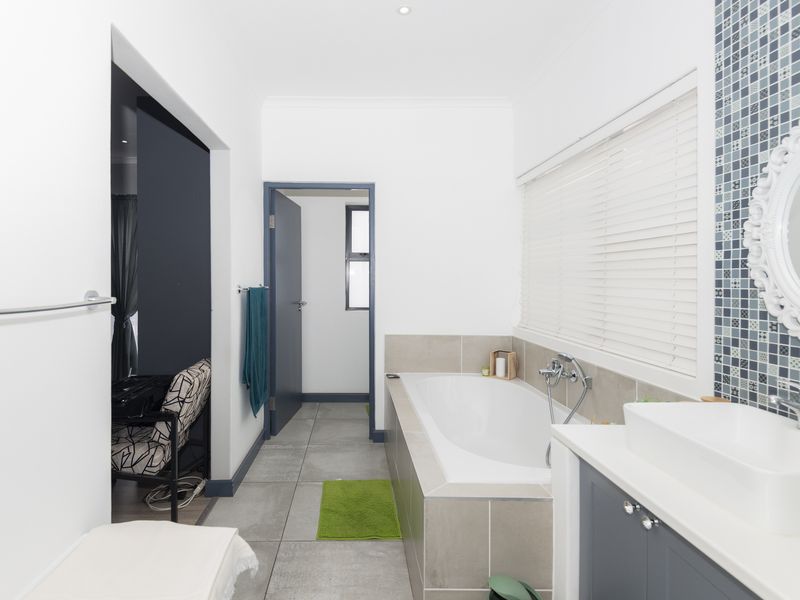 House For Sale In Langebaan - Photo 9