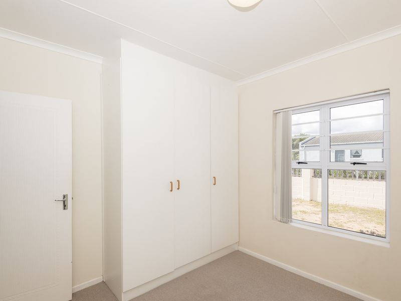 Prime Corner Property  | Quiet Suburban Living  |  Space, Privacy & Future Potential - Photo 3