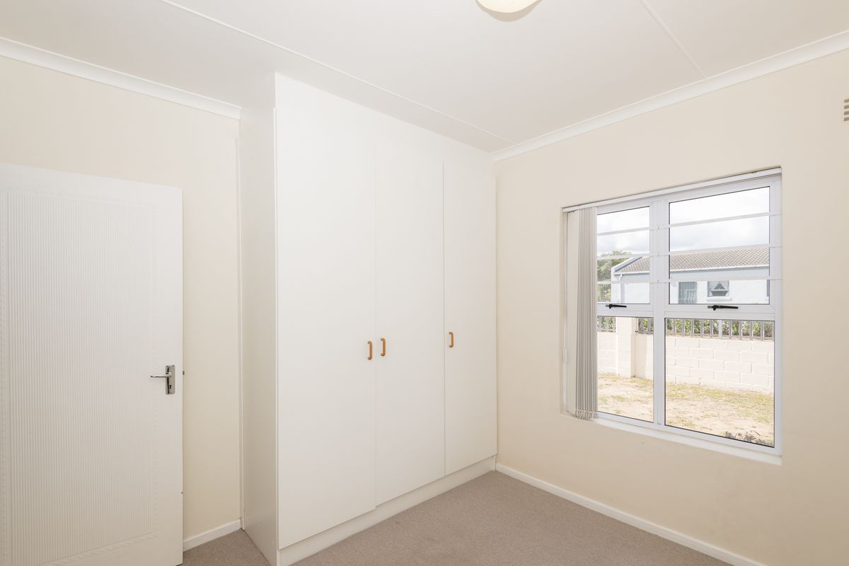 Prime Corner Property  | Quiet Suburban Living  |  Space, Privacy & Future Potential - Photo 3