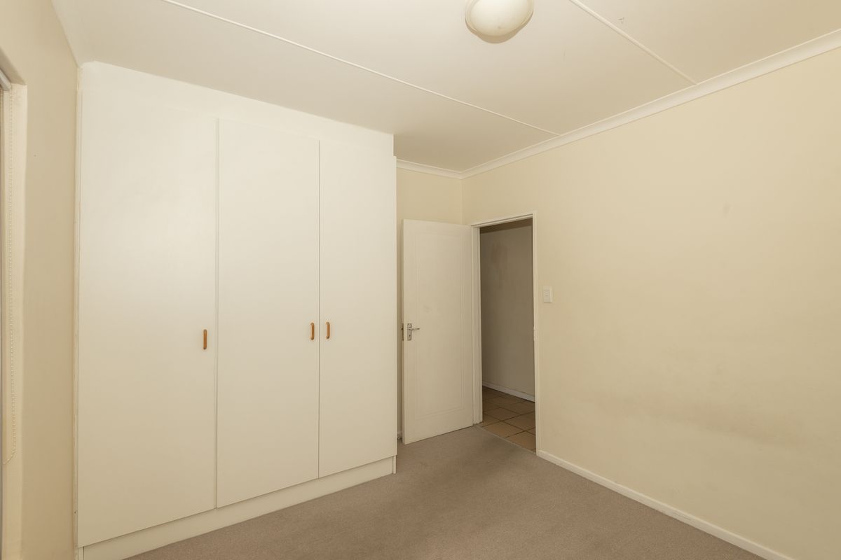 Prime Corner Property  | Quiet Suburban Living  |  Space, Privacy & Future Potential - Photo 4