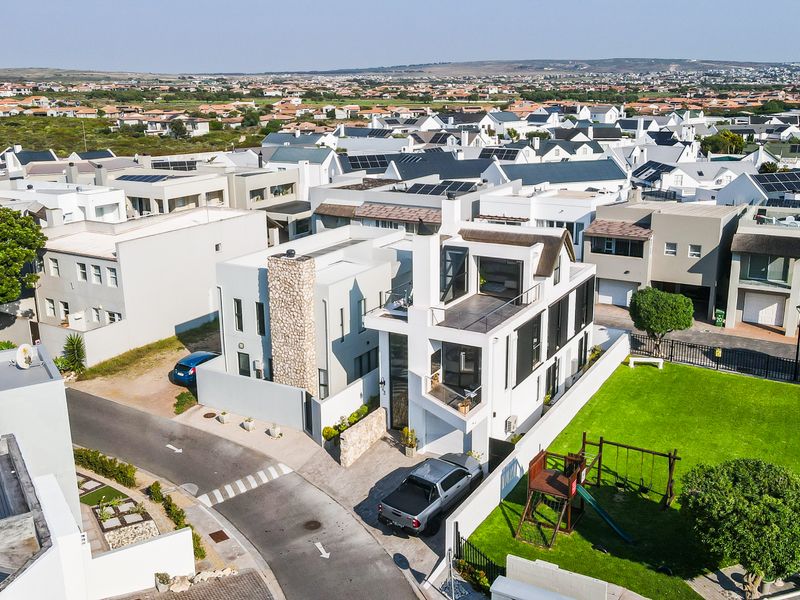House For Sale In Langebaan - Photo 2