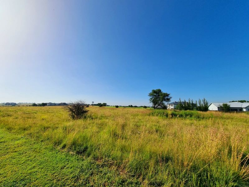 Vacant stand for sale - Photo 2