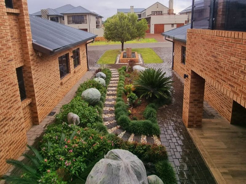 4 Bedroom spectacular home for sale - Photo 3