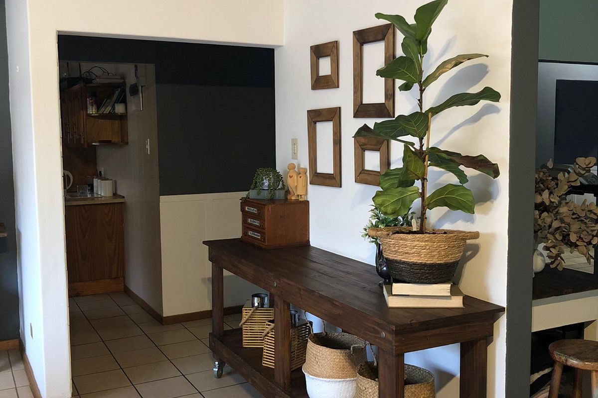 Family home in sought after area For Sale! - Photo 4