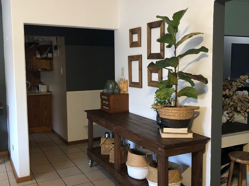 Family home in sought after area For Sale! - Photo 4