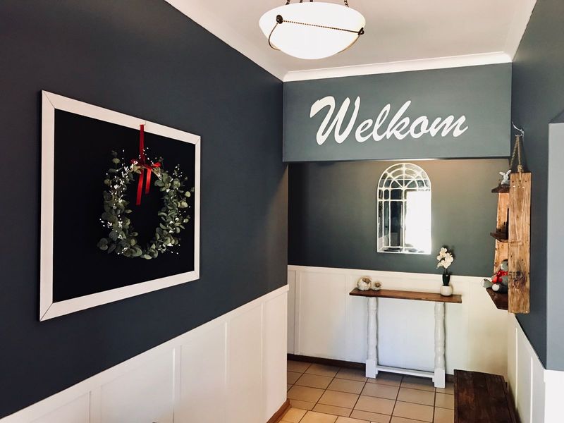 Family home in sought after area For Sale! - Photo 2