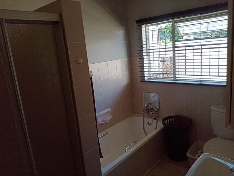 Townhouse for sale!  Walking distance from schools - Photo 10