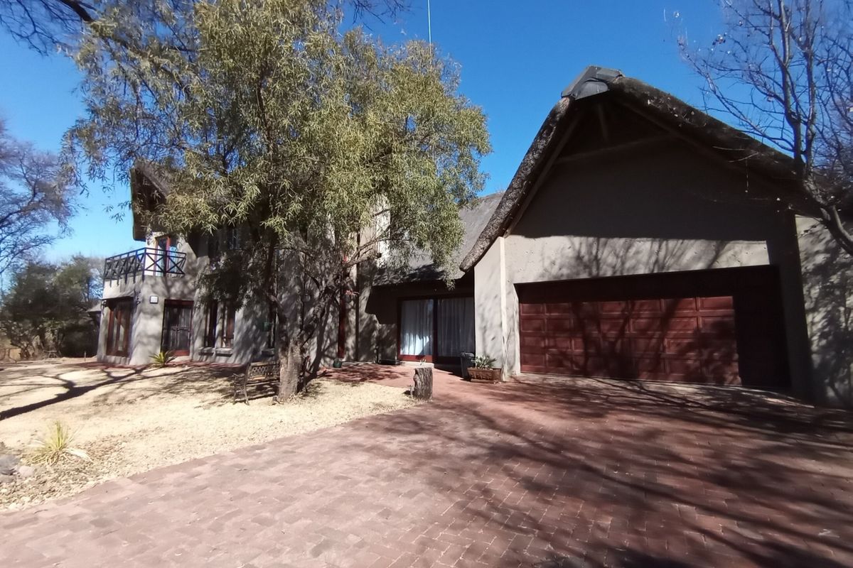 House For Sale In Parys - Photo 3