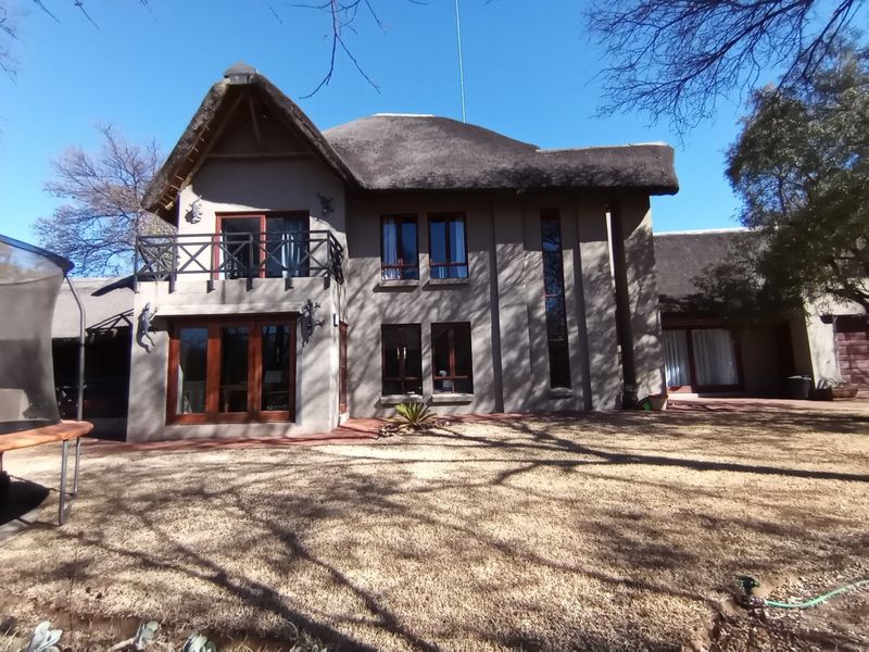 House For Sale In Parys - Photo 2