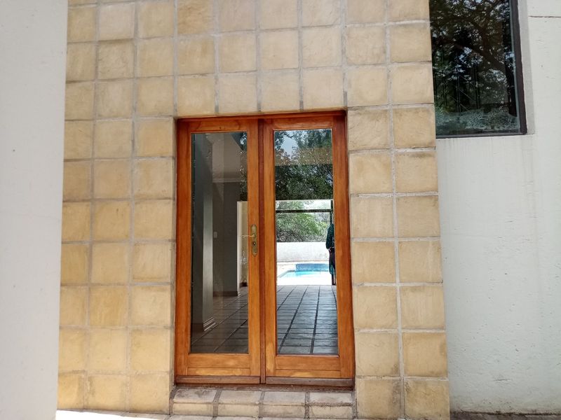 Gated Estate For Sale In Parys - Photo 7