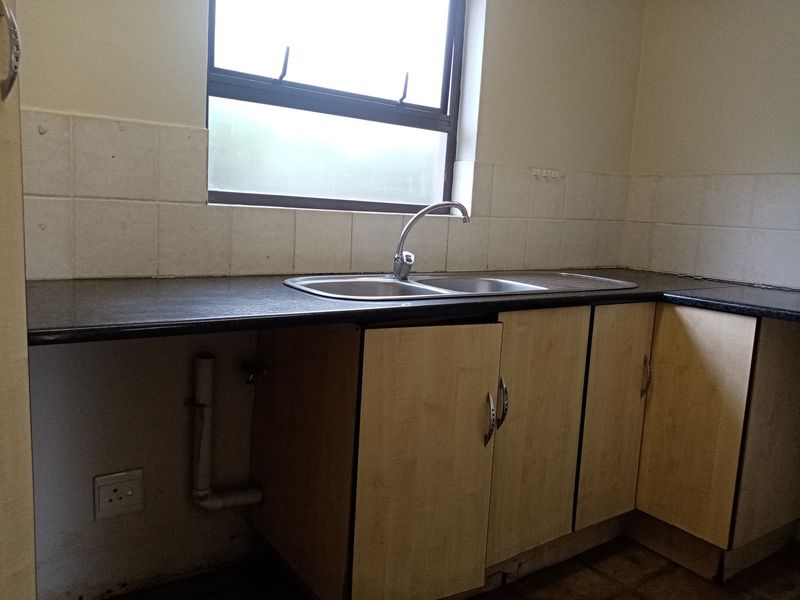 Gated Estate For Sale In Parys - Photo 5