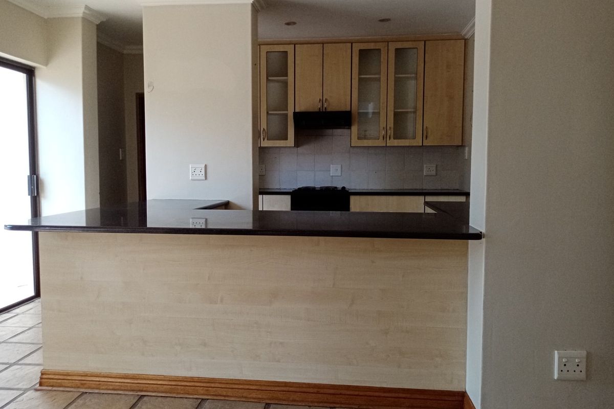 Gated Estate For Sale In Parys - Photo 3