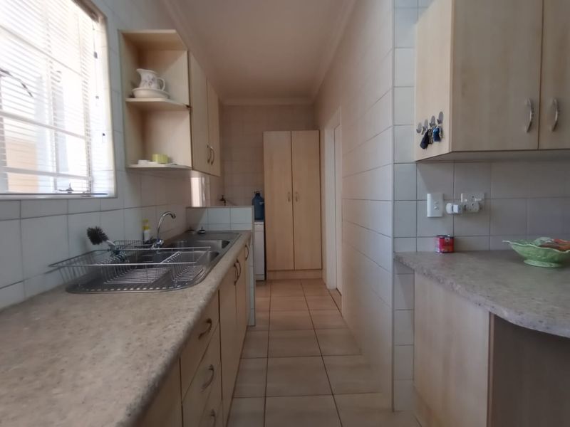 Immaculate 2-Bedroom Townhouse in Sought-After Complex  For Sale!! - Photo 9