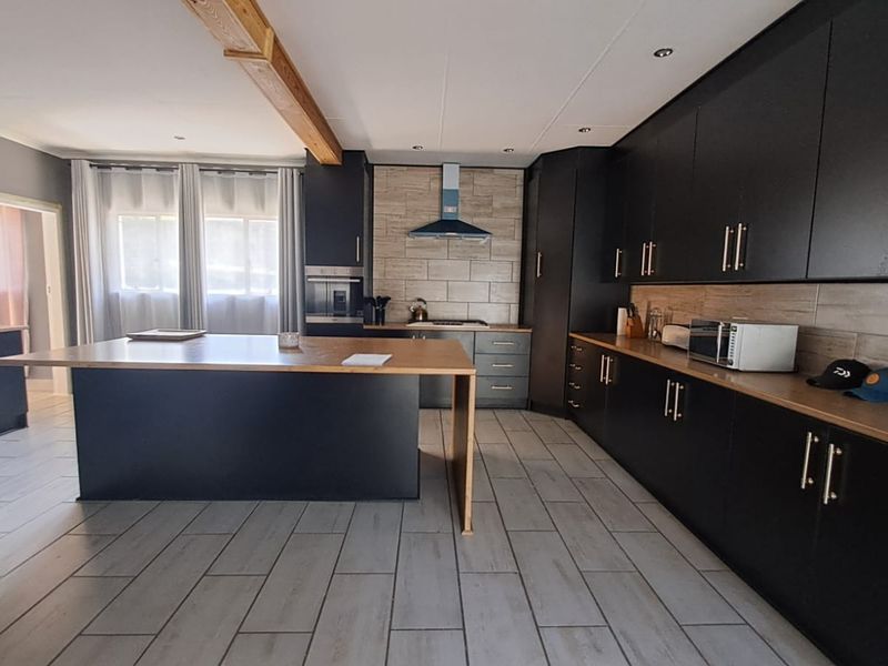 House For Sale In Phalaborwa - Photo 2