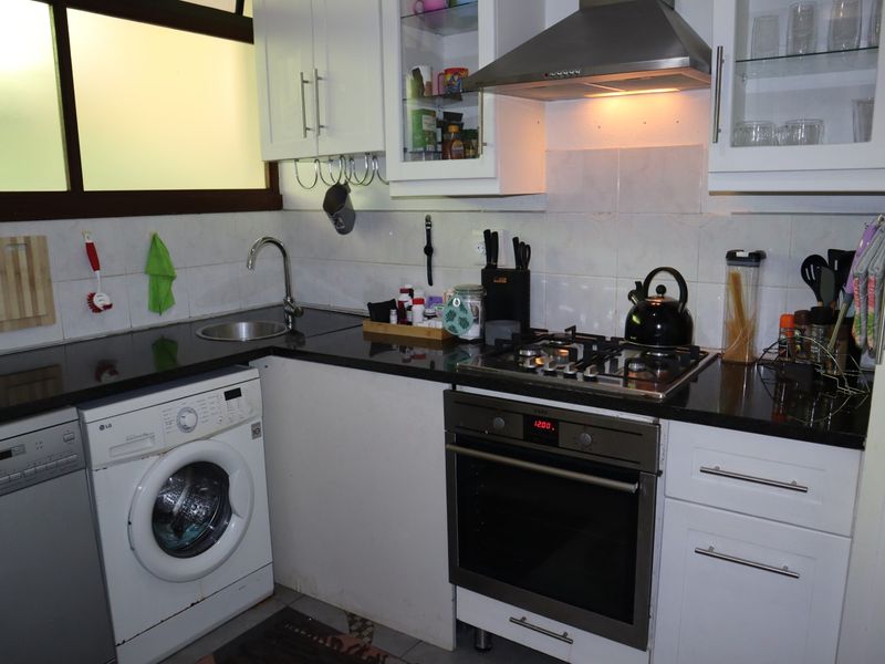 SPACIOUS 3 BEDFROOM FLAT AT PARADISE VALLEY - Photo 9