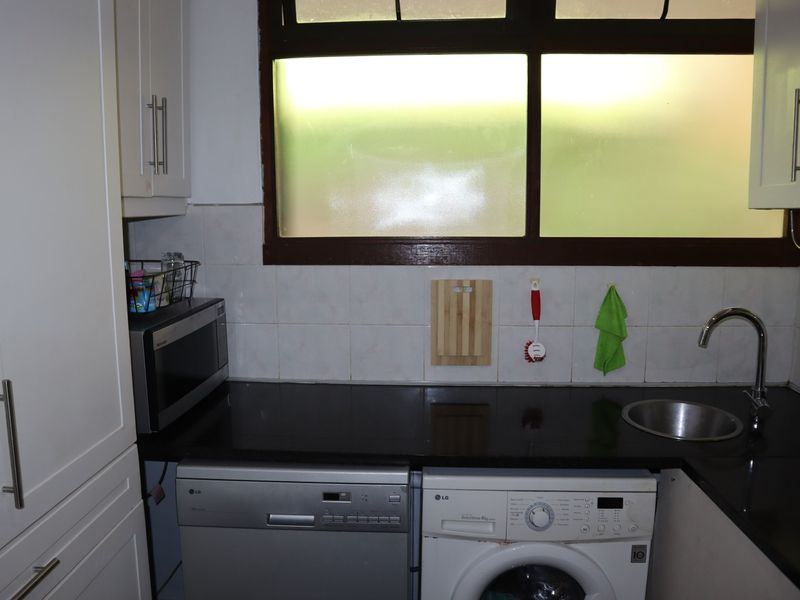 SPACIOUS 3 BEDFROOM FLAT AT PARADISE VALLEY - Photo 10