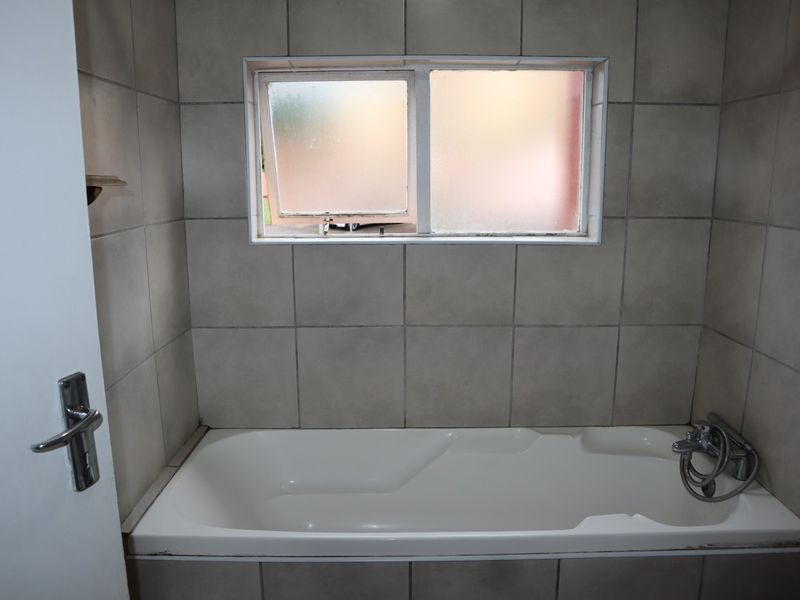 3 BEDROOM FLAT FOR SALE AT KNIGHTSBRIDGE - Photo 6