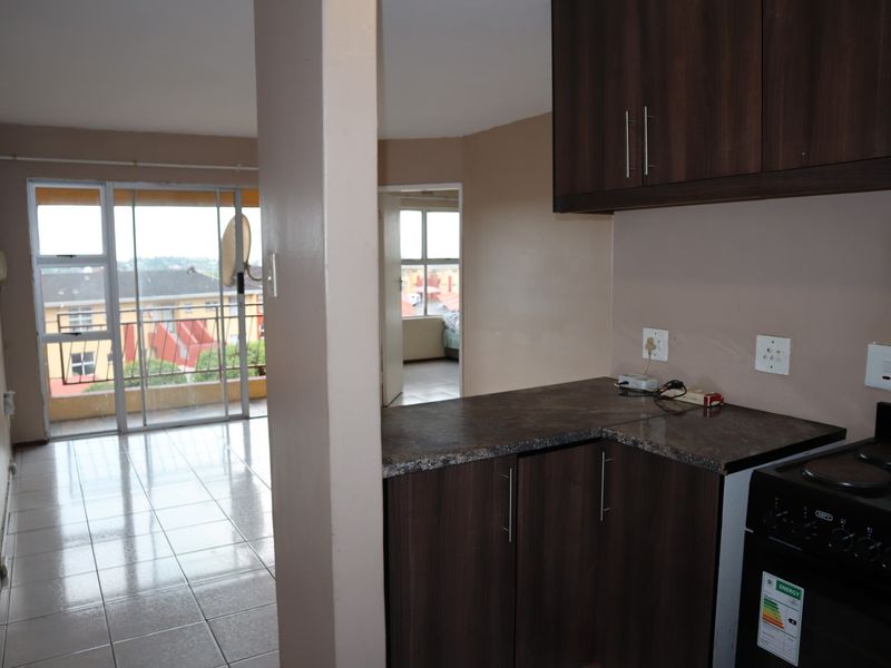 3 BEDROOM FLAT FOR SALE AT KNIGHTSBRIDGE - Photo 3