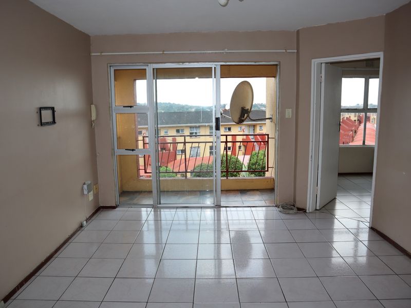 3 BEDROOM FLAT FOR SALE AT KNIGHTSBRIDGE - Photo 4