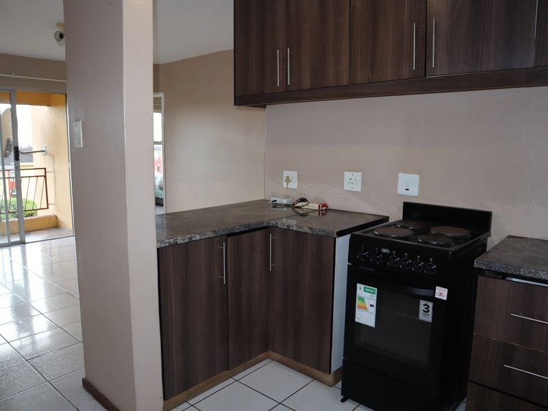 3 BEDROOM FLAT FOR SALE AT KNIGHTSBRIDGE - Photo 2