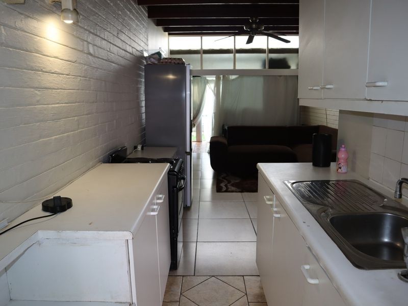 WHY RENT WHEN YOU CAN OWN THIS AFFORDABLE 1 BED SIMPLEX - Photo 3