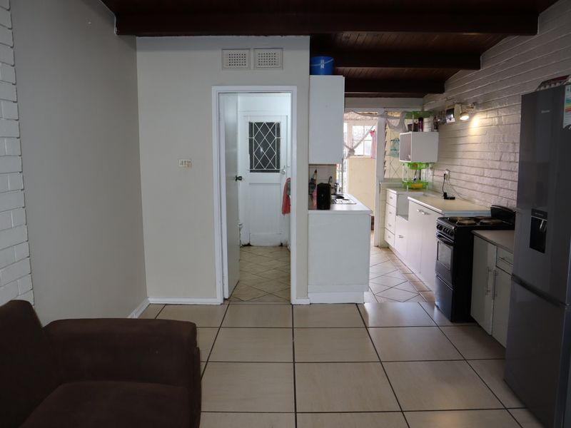 WHY RENT WHEN YOU CAN OWN THIS AFFORDABLE 1 BED SIMPLEX - Photo 10