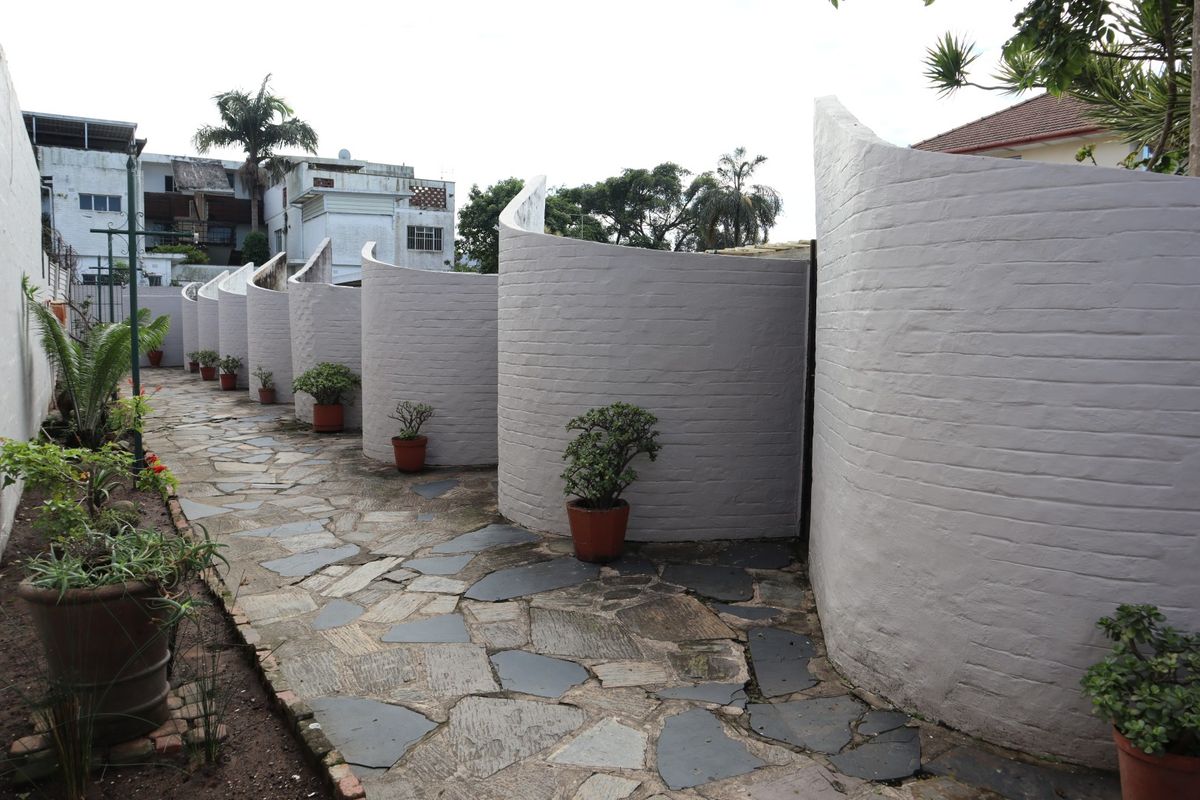 WHY RENT WHEN YOU CAN OWN THIS AFFORDABLE 1 BED SIMPLEX - Photo 2