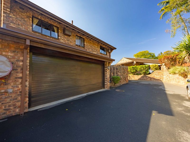 Townhouse For Sale In Pinetown - Photo 3