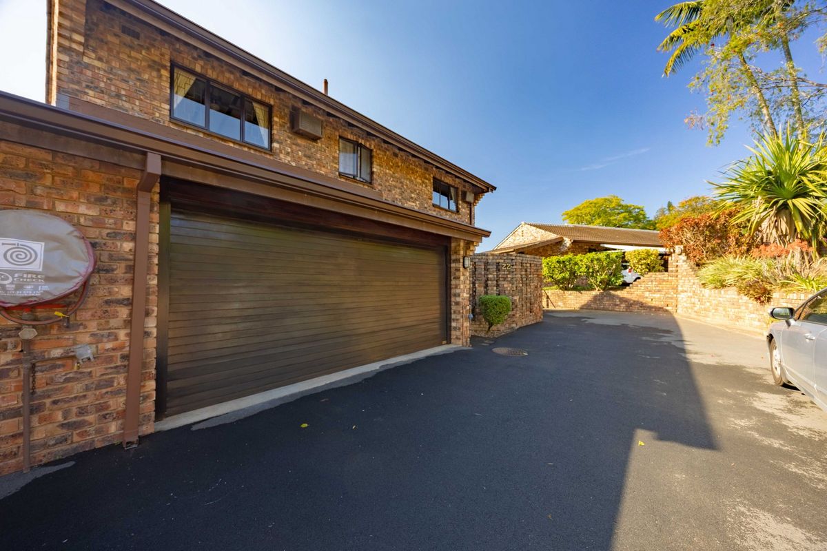 Townhouse For Sale In Pinetown - Photo 3