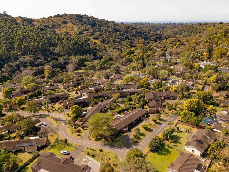 Townhouse For Sale In Pinetown - Photo 4