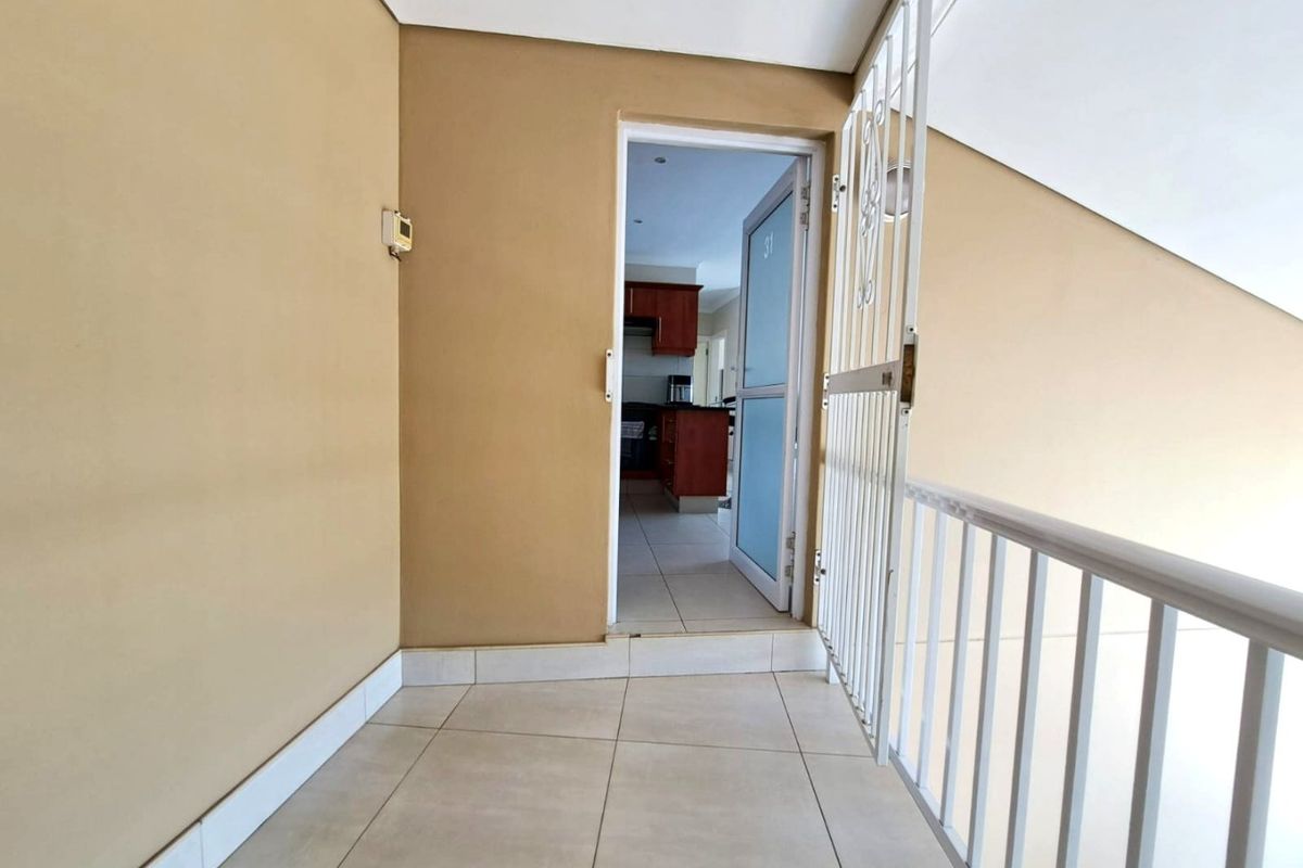 Apartment For Sale In Kloof - Photo 3