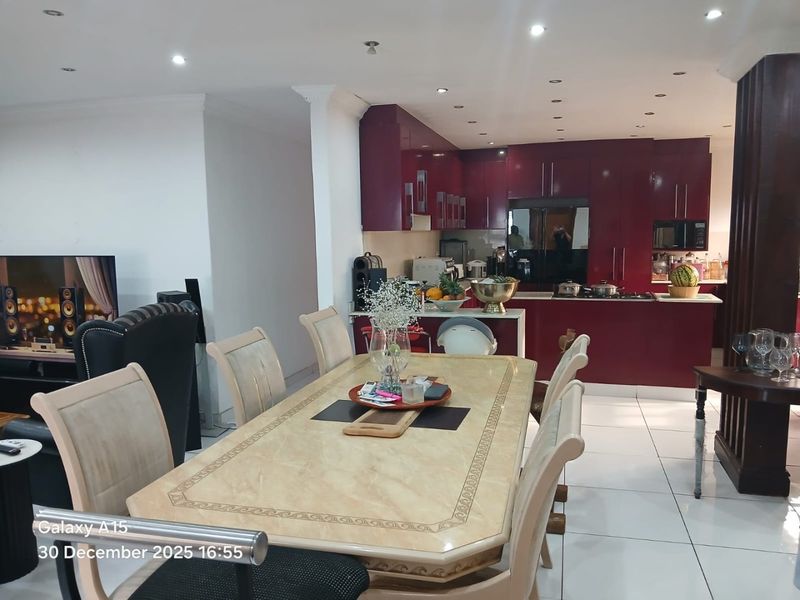 House For Sale In Pinetown - Photo 3