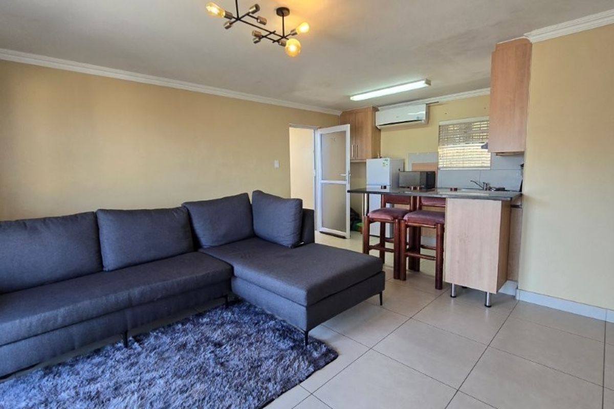 Apartment For Sale In Pinetown - Photo 3