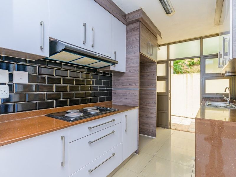 Apartment For Sale In Pinetown - Photo 10