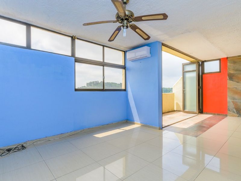 Apartment For Sale In Pinetown - Photo 4