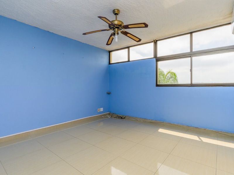 Apartment For Sale In Pinetown - Photo 3