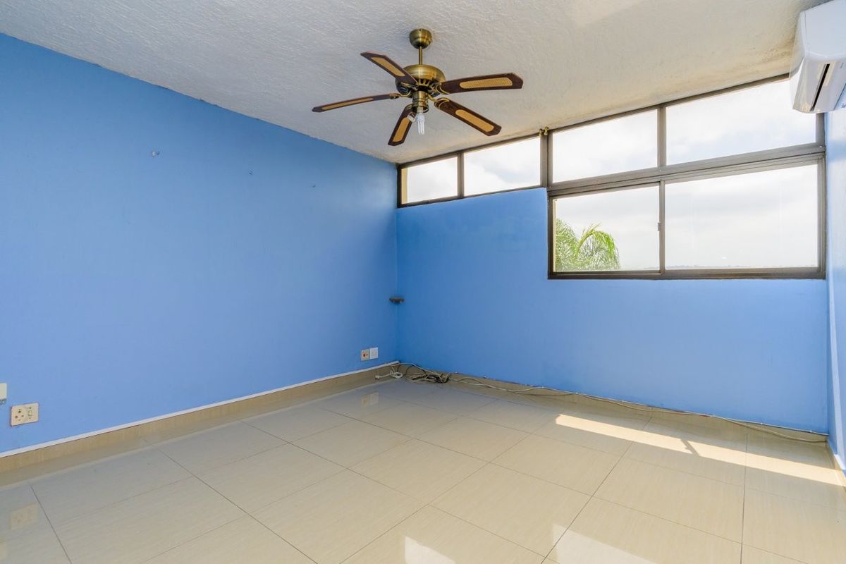 Apartment For Sale In Pinetown - Photo 3