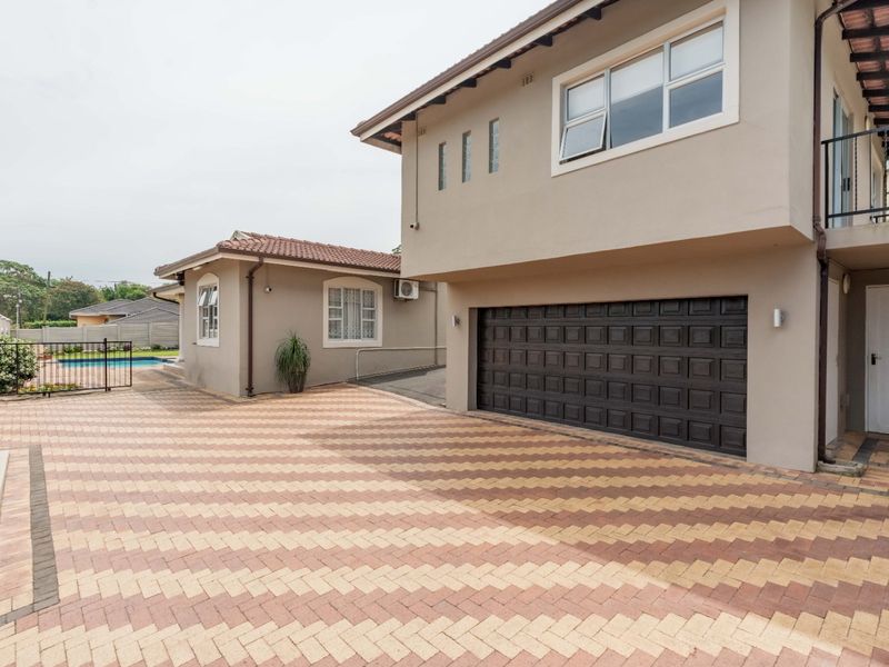 House For Sale In Pinetown - Photo 2