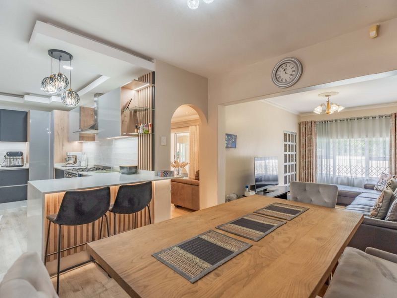 House For Sale In Pinetown - Photo 7