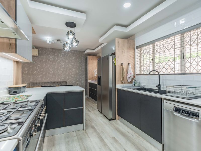 House For Sale In Pinetown - Photo 6