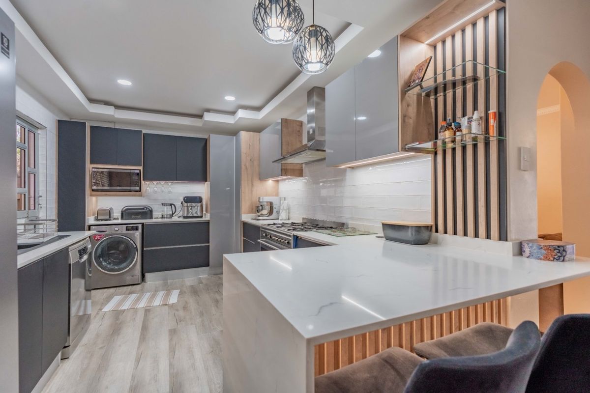 House For Sale In Pinetown - Photo 3