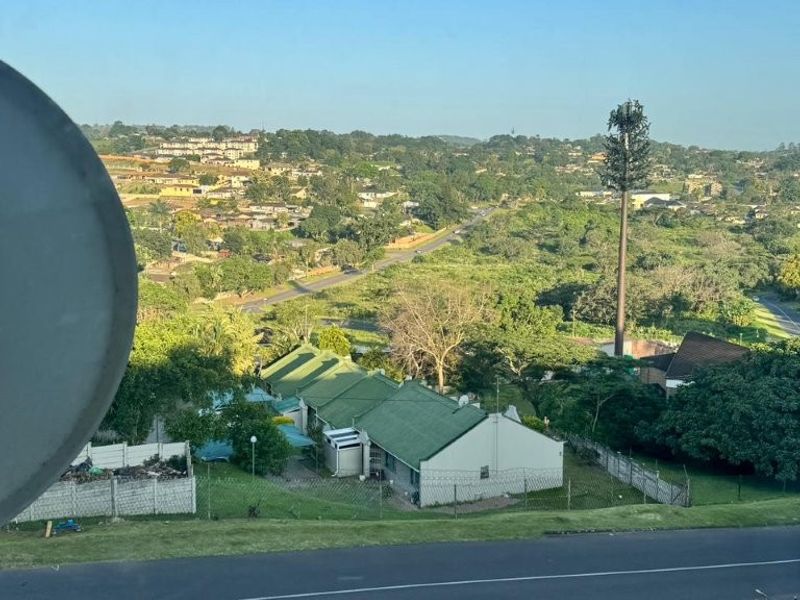 Flat For Sale In Pinetown - Photo 9