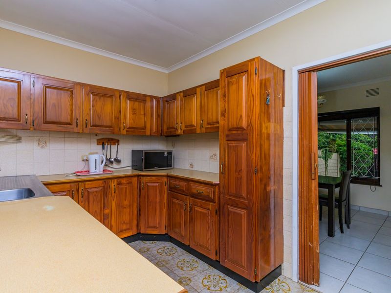 Townhouse Pending Sale In Pinetown - Photo 5