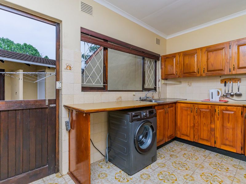 Townhouse Pending Sale In Pinetown - Photo 4