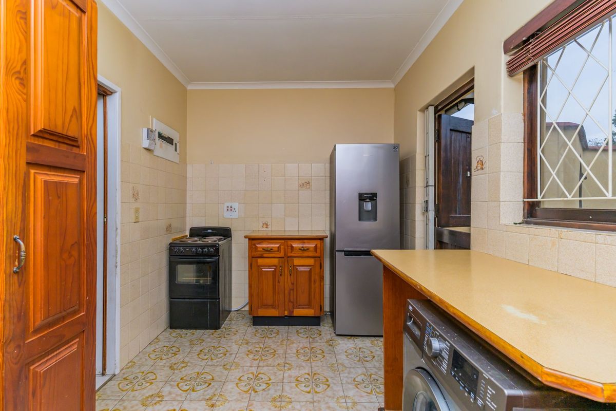 Townhouse Pending Sale In Pinetown - Photo 3