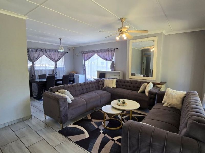 House For Sale In Pinetown - Photo 10