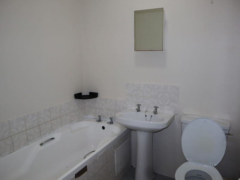 BRAND NEW LISTING, BE QUICK, THIS ONE WONT LAST! - Photo 9